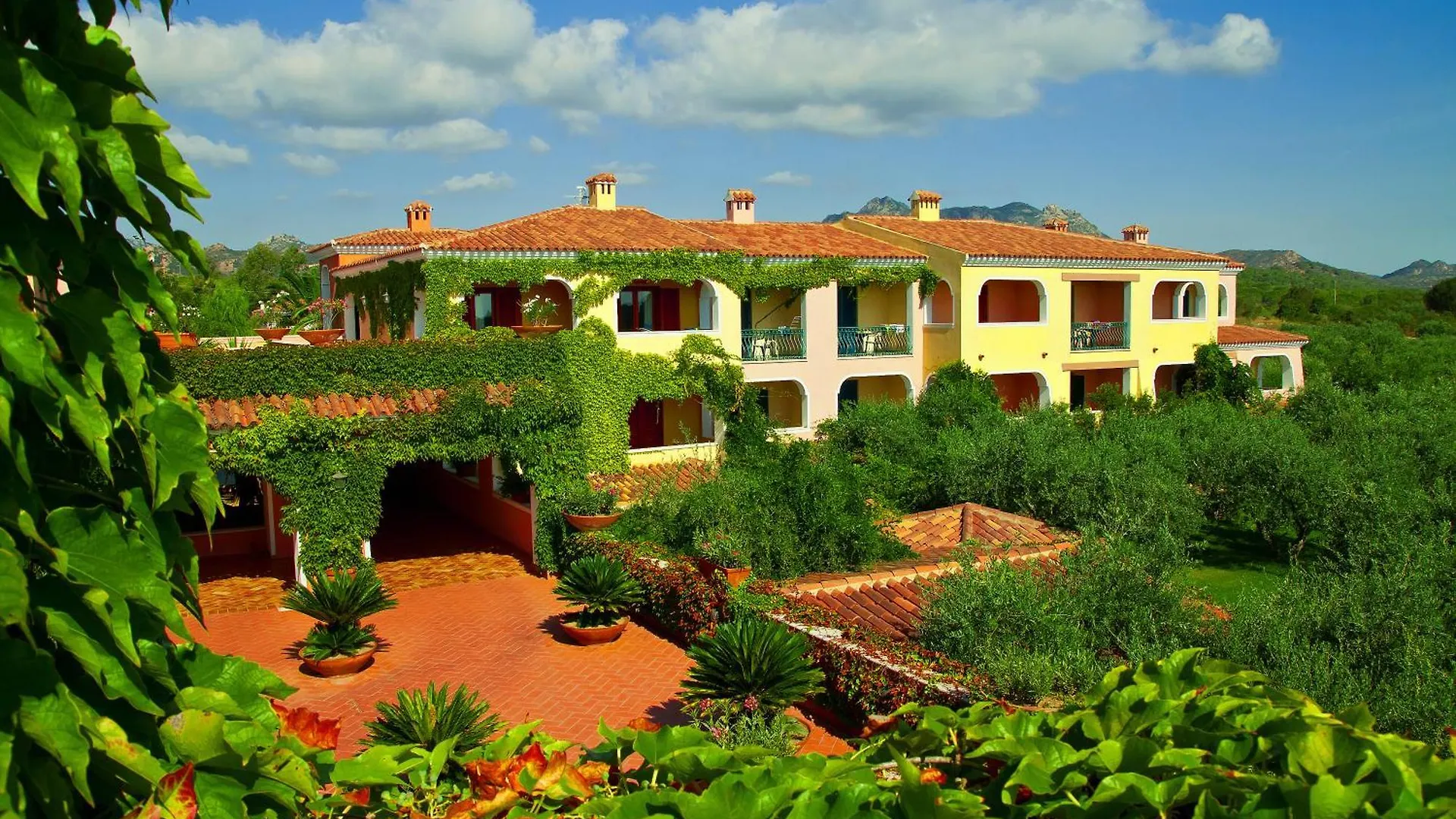 I Giardini Di Cala Ginepro Hotel Resort Cala Liberotto 4*,  Italy